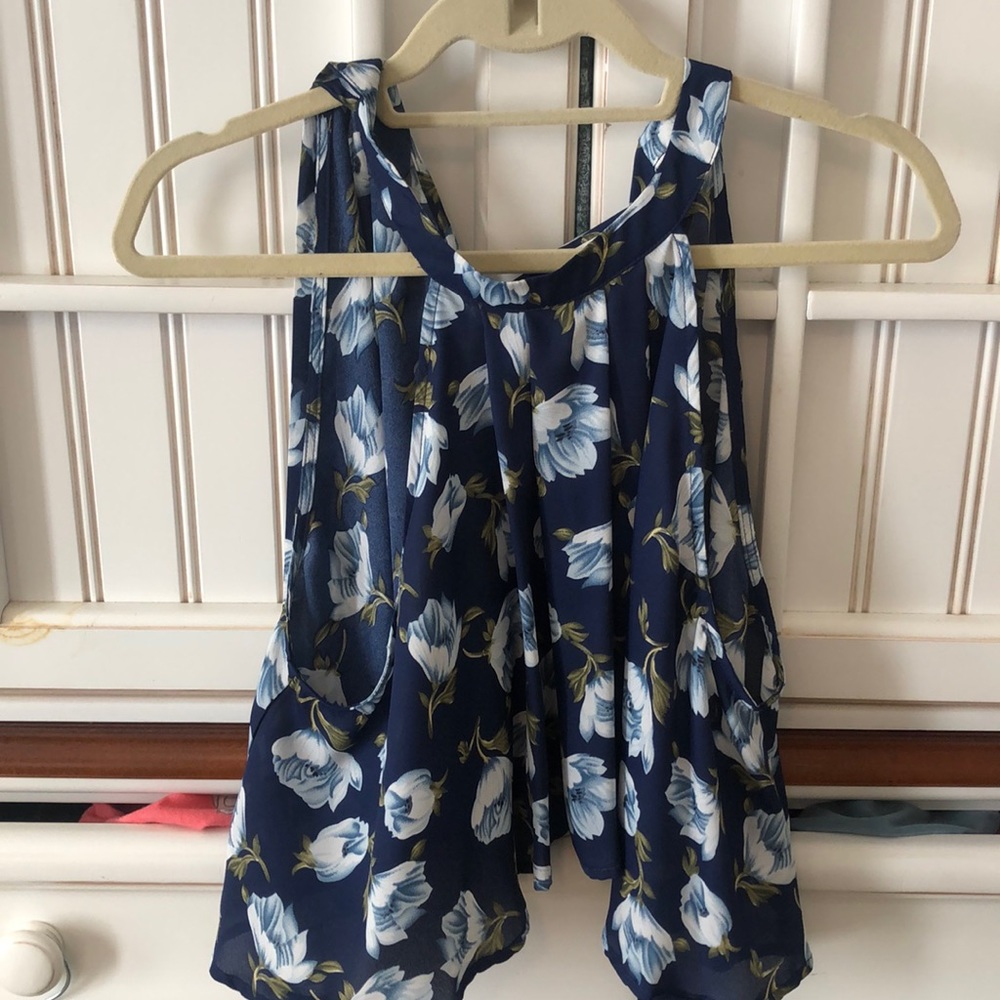 Floral blue top